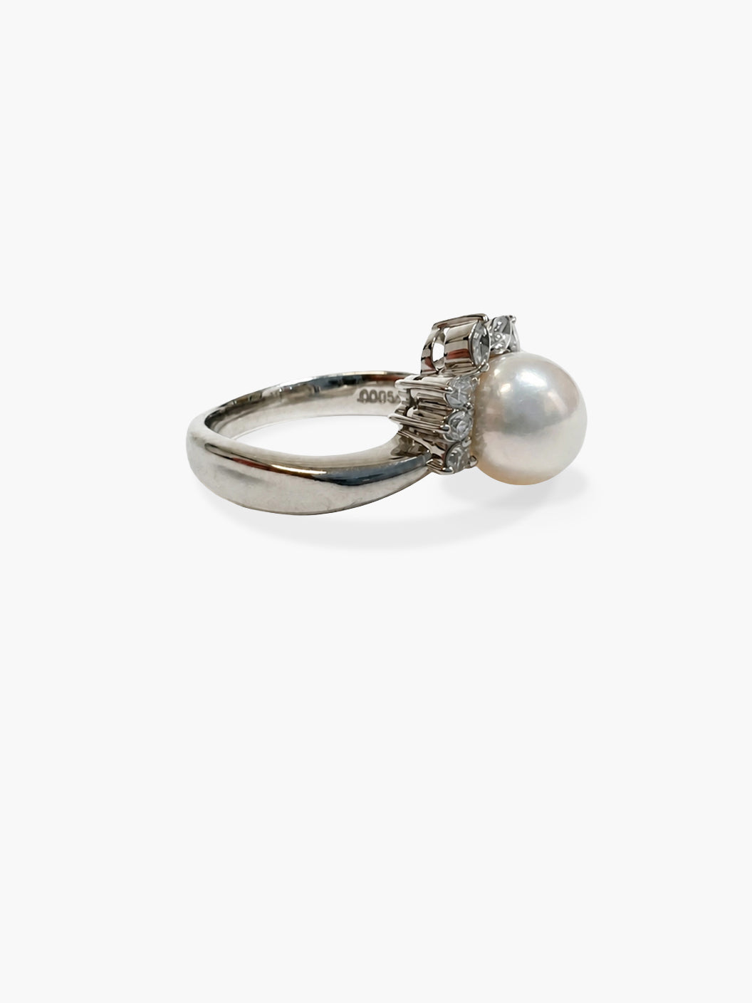 Pearl & Diamond Prong Ring